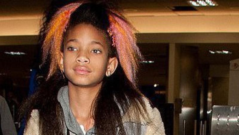 FOTO! Willow Smith si-a schimbat din nou look-ul!