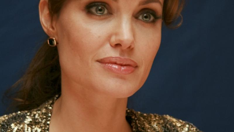 Angelina Jolie a facut o vizita in Afganistan