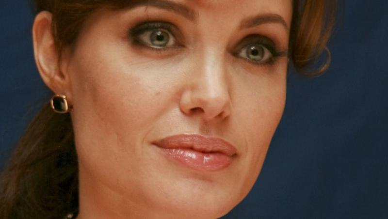 Angelina Jolie a facut o vizita in Afganistan