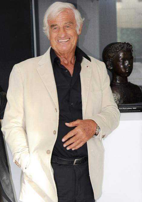 Jean-Paul Belmondo va fi omagiat la Cannes 2011
