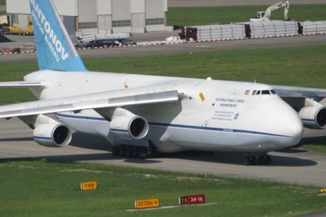 Rusia: 6 morti in urma prabusirii unui avion Antonov