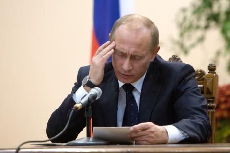 VIDEO! Putin, scos din minti de niste "sosii" din carton