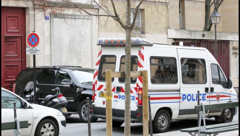 Politia din Paris a gasit bijuterii de 18 milioane de euro intr-o canalizare