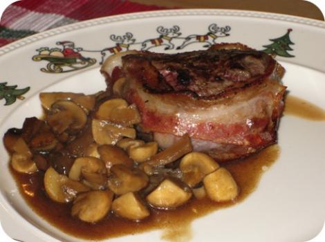 VIDEO! Reteta: Friptura austriaca de porc cu bere bruna