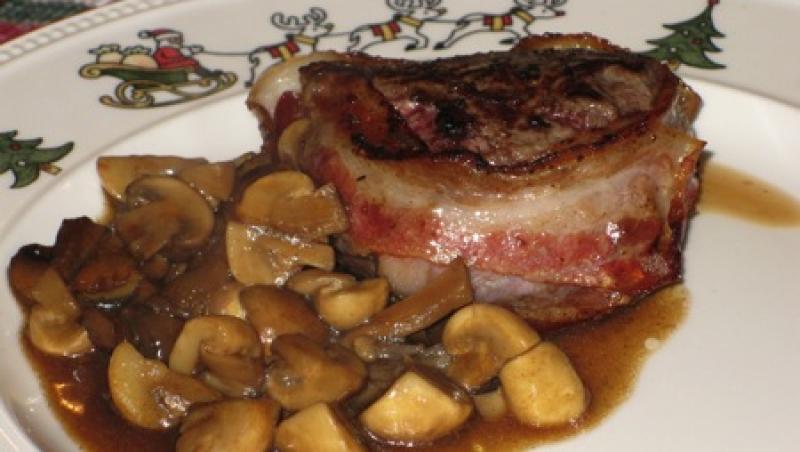 VIDEO! Reteta: Friptura austriaca de porc cu bere bruna