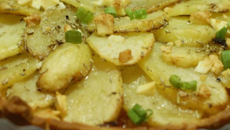 VIDEO! Reteta zilei: Tarta cu cartofi si ciuperci