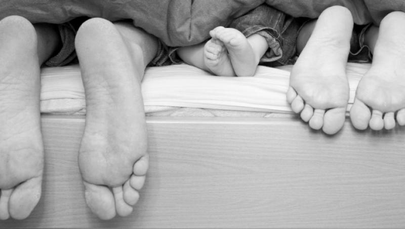 Sfaturi pentru parintii care impart patul cu bebelusii