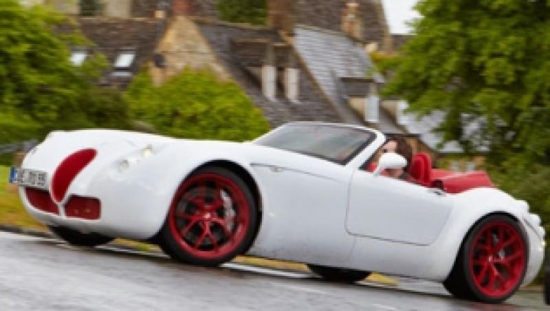 Wiesmann MF5 versus Morgan Aeromax