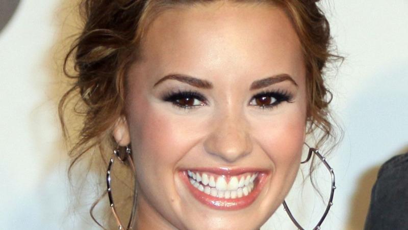 Demi Lovato face marturisiri legate de mancatul nesanatos