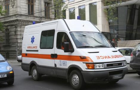 Opt profesori, raniti intr-un accident in Caras Severin