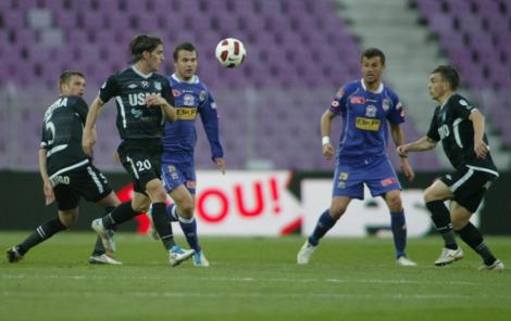 FC Timisoara - Pandurii Tg. Jiu 2-2/ Inca un pas gresit spre titlu