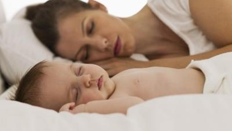 Hranirea bebelusului noaptea: cum il dezobisnuiesti
