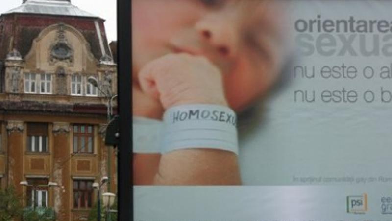 Panou controversat in Timisoara: Un bebelus promoveaza homosexualitatea!