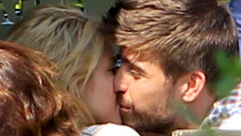 FOTO! Shakira si Pique, surprinsi sarutandu-se!