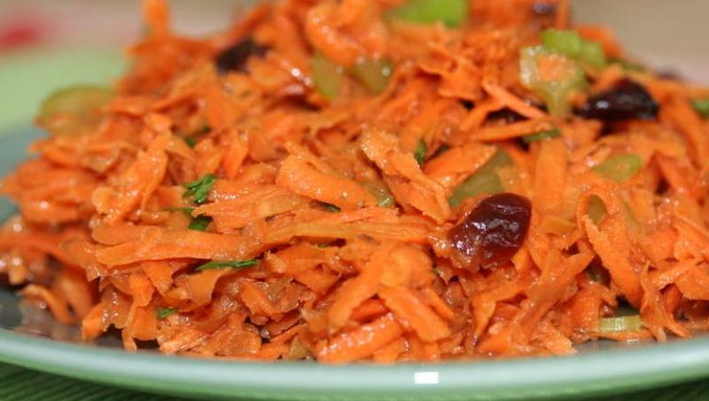 Reteta de post a zilei: salata de morcovi si stafide