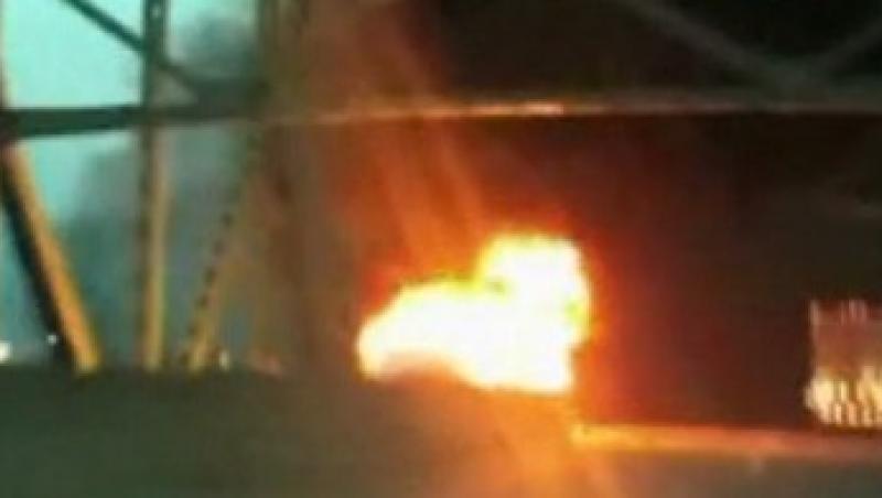 SUA: Un camion ce transporta nitrogen lichid a explodat pe o autostrada