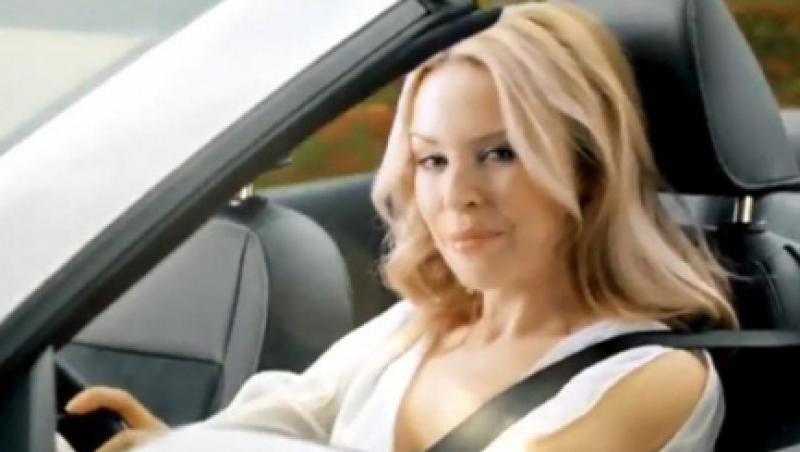 VIDEO! Kylie Minogue in noul Golf Cabrio