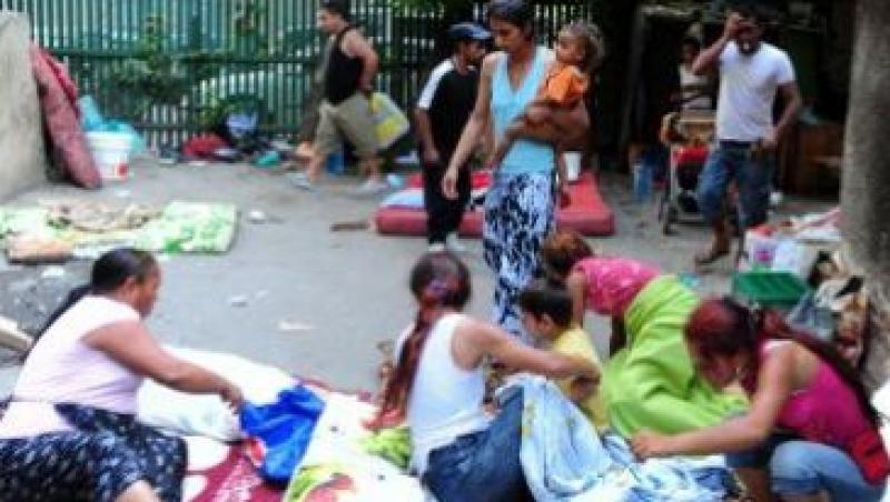 1.000 € pentru familiile de romi care au acceptat sa paraseasca Italia