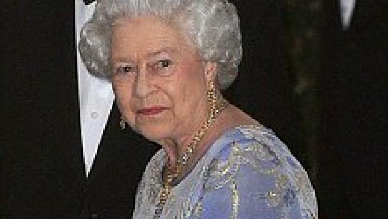 Regina Elisabeta merge in luna de miere