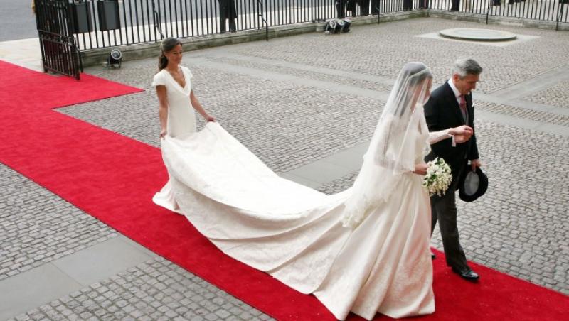 S-au batut pe rochia de mireasa a lui Kate Middleton!