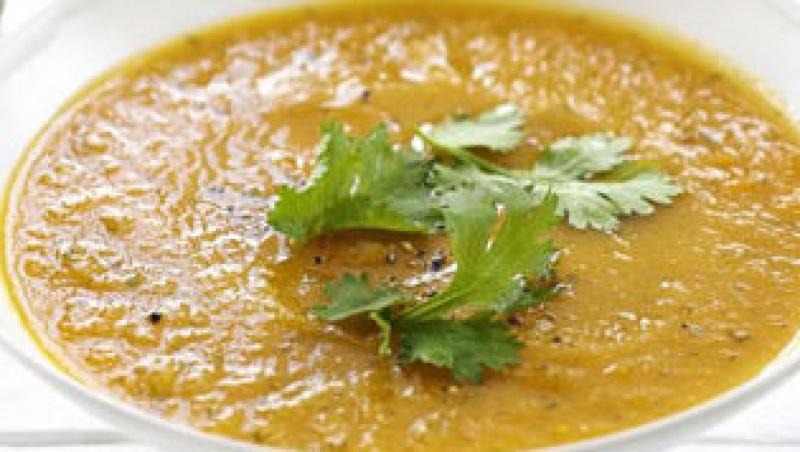 Reteta de post: Supa cu morcovi si coriandru