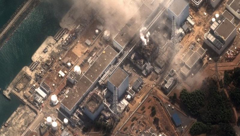 Fukushima: Mii de tone de apa radioactiva, deversate in mare