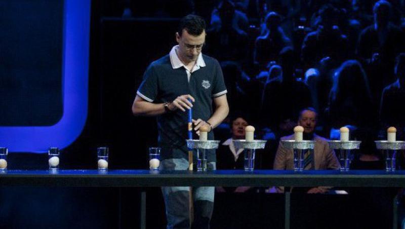 Cate 1.000.000 de baloane, becuri si role de hartie cumparate pentru 