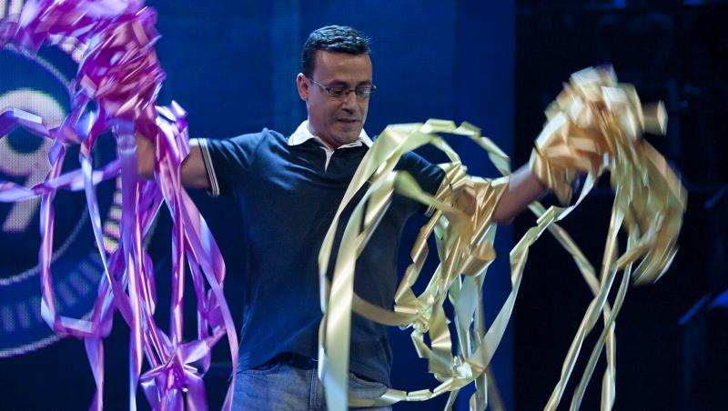 Cate 1.000.000 de baloane, becuri si role de hartie cumparate pentru 