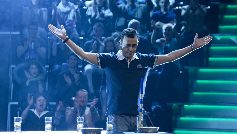 Cate 1.000.000 de baloane, becuri si role de hartie cumparate pentru 