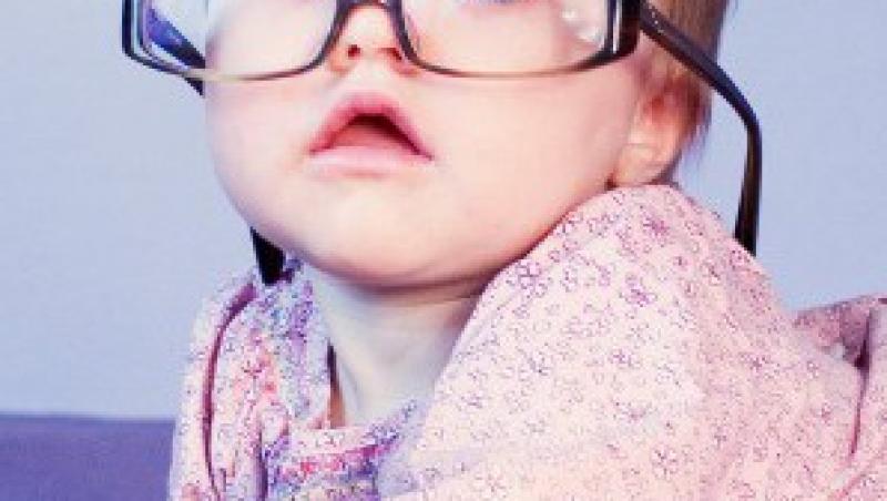 Parinti: Miopia, o boala a ochilor ce trebuie tratata din tinerete