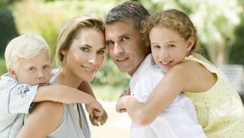 Studiu: Copiii sunt mult mai fericiti cand si mamele sunt fericite