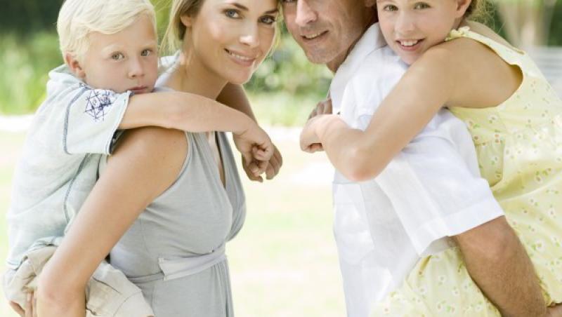 Studiu: Copiii sunt mult mai fericiti cand si mamele sunt fericite