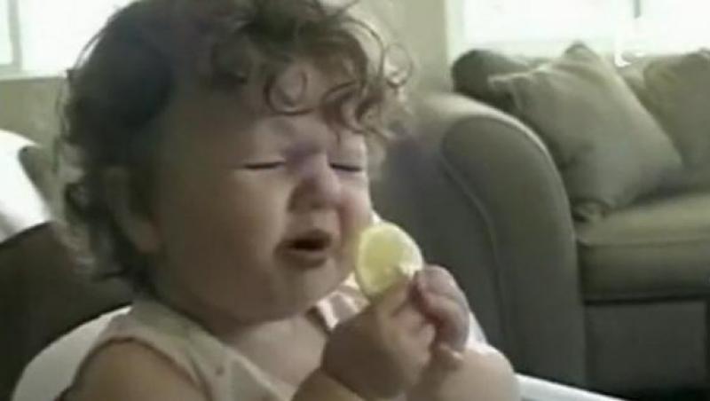 VIDEO! Copiii si reactiile la fructele acre