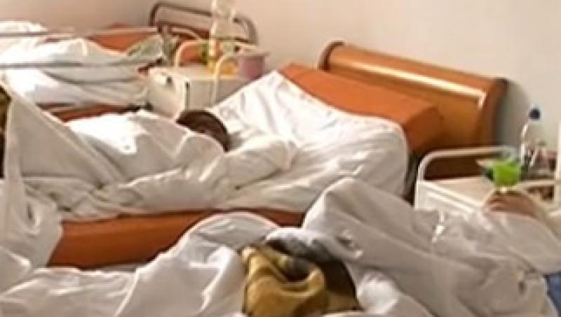 VIDEO! Pacienti lasati in voia sortii, dupa inchiderea spitalului din Parscov