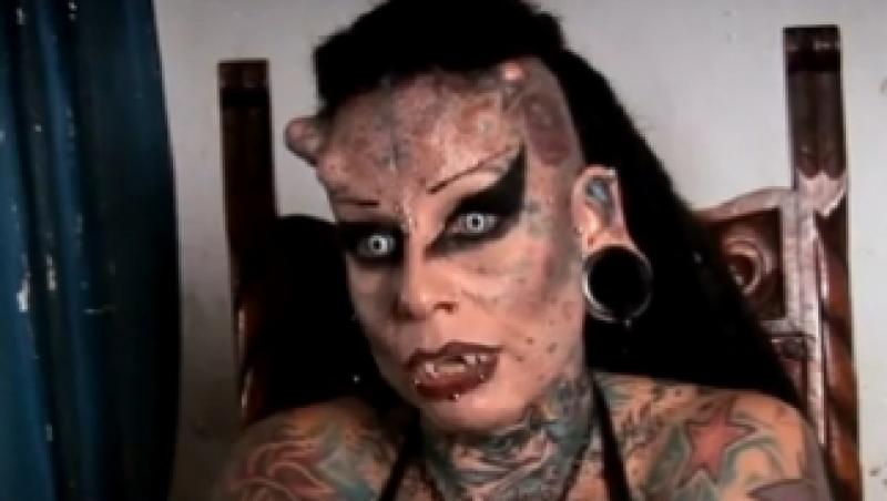 O mexicanca si-a tatuat intregul corp si si-a pus coarne, pentru a fi nemuritoare