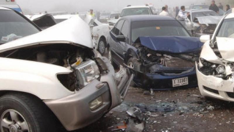VIDEO! 127 de masini, implicate intr-un accident in lant din Abu-Dhabi
