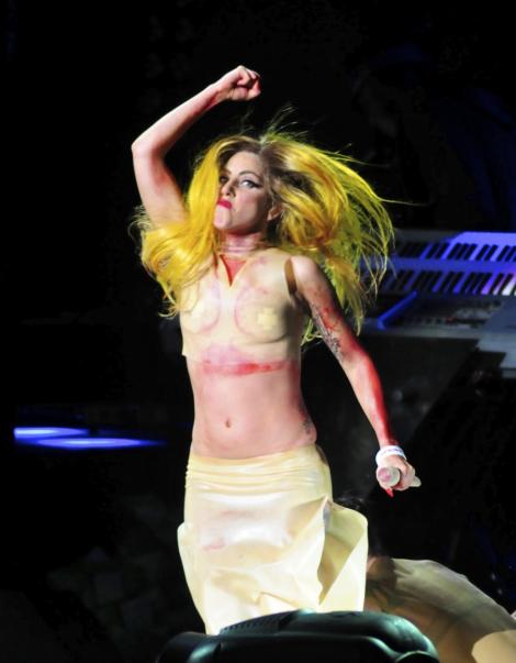 Vezi imagini din concertul „exploziv” dat de Lady Gaga la Madison Square Garden!