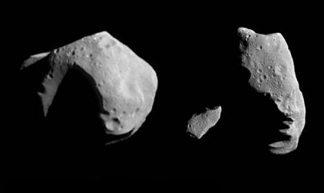 NASA: Zeci de asteroizi ameninta Pamantul