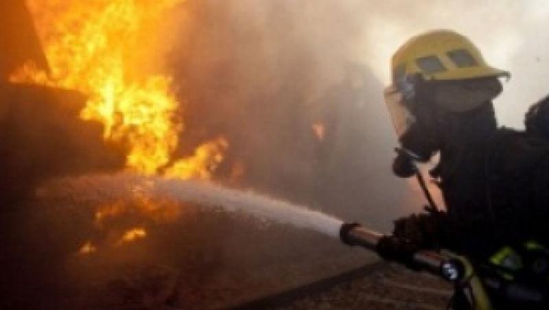 Incendiu in Ferentari: 3 copii si un adult, morti!