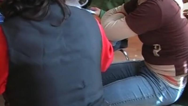 VIDEO! Elevele de la un centru special din Neamt raman gravide pe capete!