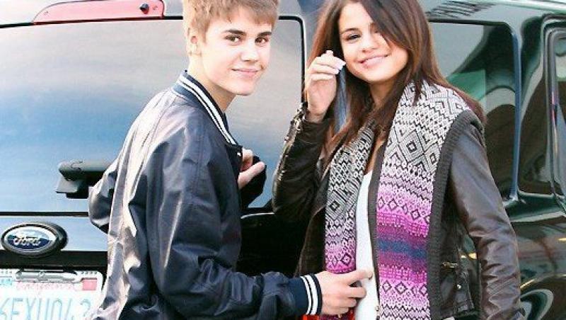 VIDEO! Vezi sarutul lui Justin Bieber cu Selena Gomez!