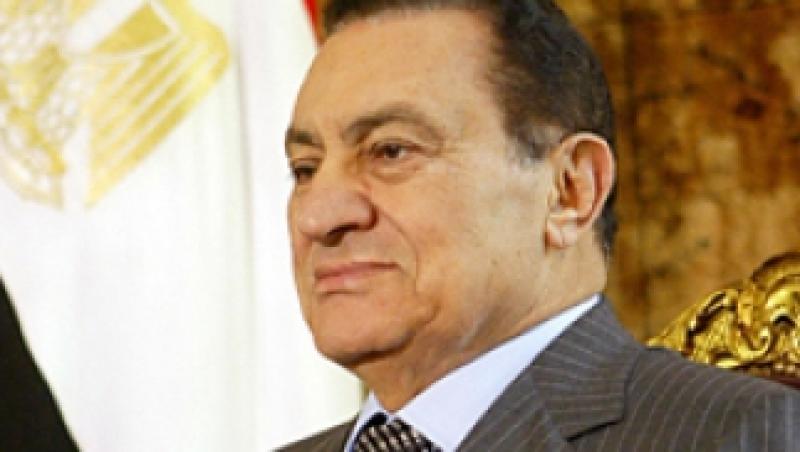 Hosni Mubarak a lesinat in timpul unui interogatoriu