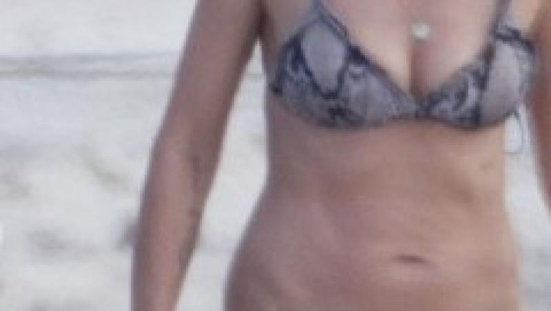 FOTO! Heidi Klum, cu vergeturi pe abdomen!
