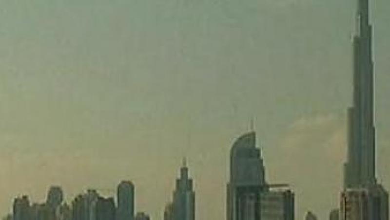S-a aruncat de la etajul 147 al Burj Khalifa, cel mai inalt turn din lume