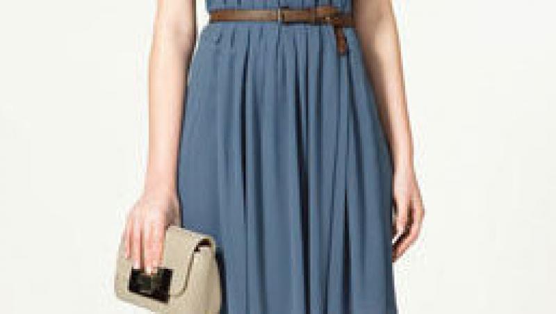 Stilul regal: Kate si rochia albastra de la Zara