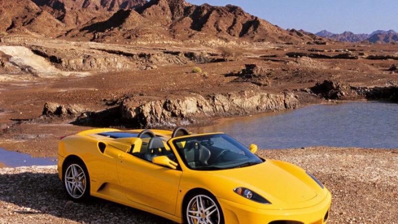 Licitatie de masini: „Bataie“ pentru un Ferrari F 430 Spider, dezinteres pentru Logan