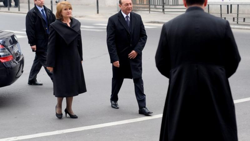 Secret: Cat ne costa traiul familiei Basescu in vila lui Ceausescu?