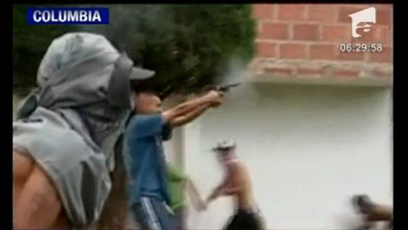 VIDEO! Columbia: Schimb de focuri intre localnici si politie in Medellin