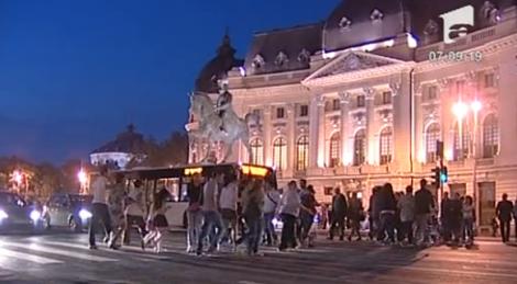 VIDEO! "Noaptea muzeelor" din Bucuresti a adunat mii de vizitatori!