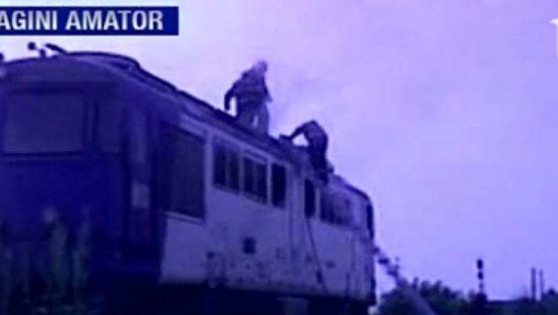 VIDEO! O locomotiva a luat foc in judetul Dambovita